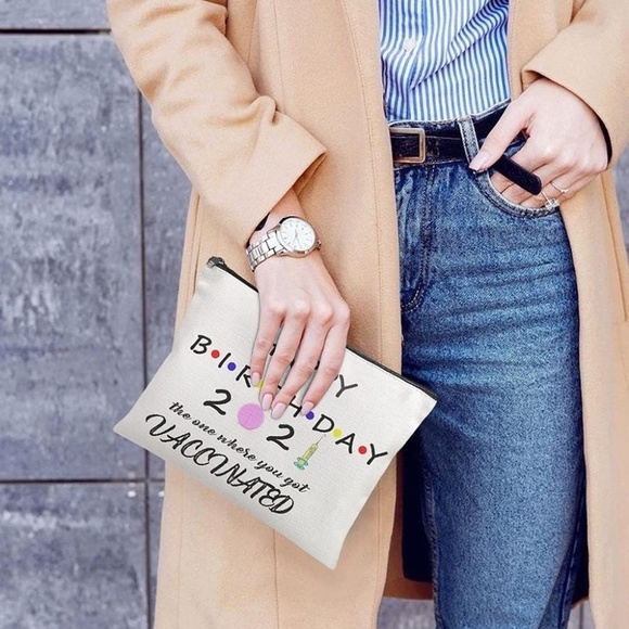 Cosmetic Makeup Bag Travel Case Women Quarantine Birthday 2021 NWT - Picture 6 of 6